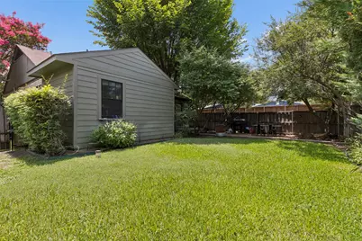 5426 Stoneleigh Avenue, Dallas, TX 75235 - Photo 25
