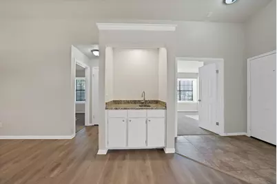 4213 Phoenix Drive, Carrollton, TX 75010 - Photo 5