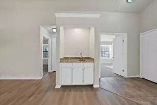 4213 Phoenix Dr, Carrollton, TX 75010 - Photo 5