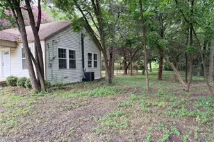 310 College St, Wilmer, TX 75172 - Photo 21