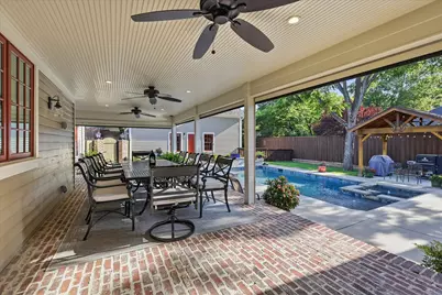 426 E Texas Street, Grapevine, TX 76051 - Photo 27