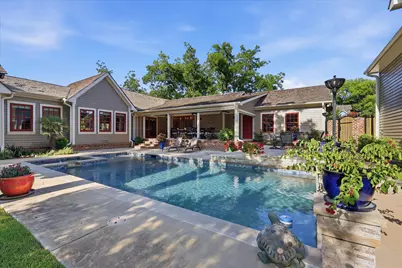426 E Texas Street, Grapevine, TX 76051 - Photo 29