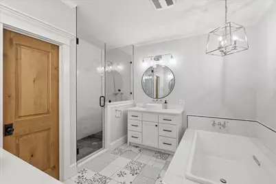 426 E Texas Street, Grapevine, TX 76051 - Photo 25