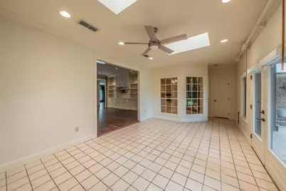 6724 Blue Meadow Drive, Fort Worth, TX 76132 - Photo 17