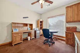 200 Cayuga Trail, Lake Kiowa, TX 76240 - Photo 11