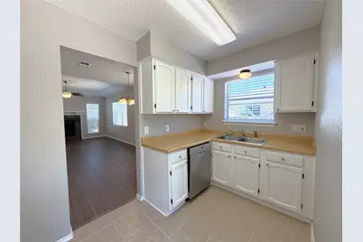 405 Augustine Drive, Euless, TX 76039 - Photo 7