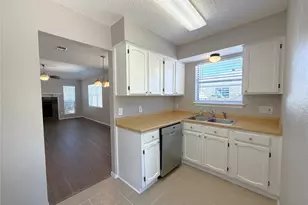 405 Augustine Dr, Euless, TX 76039 - Photo 7