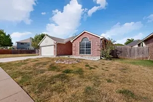 5203 Alta Vista Ln, Arlington, TX 76017 - Photo 1