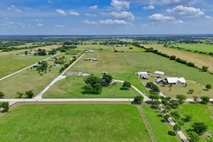 1524 County Rd 1107B, Cleburne, TX 76031 - Photo 29