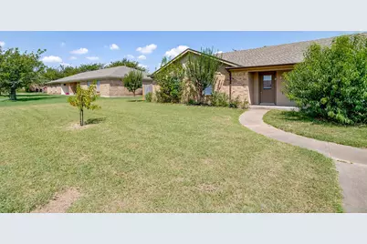 1203 N Nolan River Road #A, Cleburne, TX 76033 - Photo 3