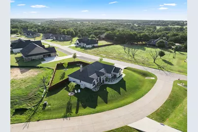 2516 Birchwood Drive, Granbury, TX 76049 - Photo 5