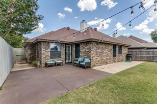 4833 Colonial Park Dr, Haltom City, TX 76117 - Photo 23