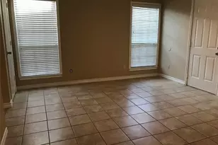 2806 Ridgecrest Dr, Fort Worth, TX 76133 - Photo 7