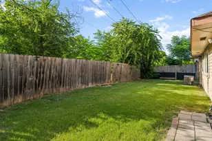 2141 Stradivarius Ln, Carrollton, TX 75007 - Photo 25
