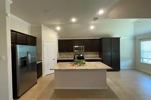 225 Woodhaven Trl, Waco, TX 76657 - Photo 9