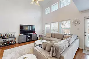 9866 Wake Bridge Dr, Frisco, TX 75035 - Photo 3