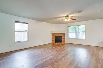 2333 Ash Grove Trail, Fort Worth, TX 76112 - Photo 7