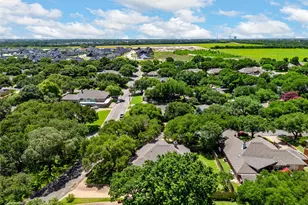 11001 Ridge Point Dr, Woodway, TX 76712 - Photo 37