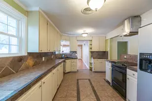 757 Davis Dr, Abilene, TX 79605 - Photo 13