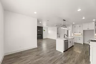 2520 Honor Ct, Sherman, TX 75092 - Photo 9