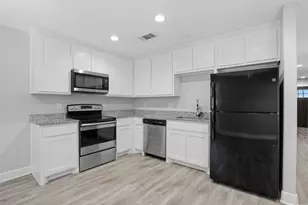 1022 W Shepherd St, Denison, TX 75020 - Photo 5