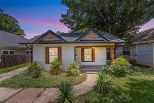 418 Lillian St, Dallas, TX 75211 - Photo 1