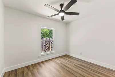 418 Lillian Street, Dallas, TX 75211 - Photo 17