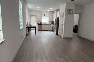 1106 Bowie Dr, Lewisville, TX 75077 - Photo 5