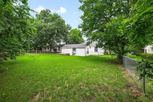 1718 N Shannon St, Sherman, TX 75092 - Photo 5