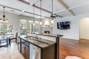 12114 Jackson Creek Dr, Dallas, TX 75243 - Photo 5