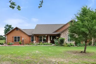 123 Clubhouse Dr, Corsicana, TX 75109 - Photo 1