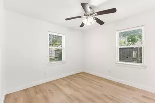 2111 El Capitan Dr, Dallas, TX 75228 - Photo 17