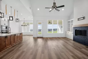 1040 Agnes N, Springtown, TX 76082 - Photo 7