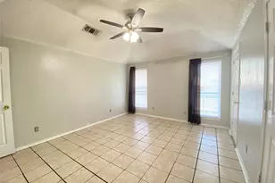 224 Los Angeles Dr, Glenn Heights, TX 75154 - Photo 11