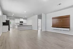 6736 Windfall Dr, Fort Worth, TX 76135 - Photo 13