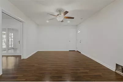 3811 Rolinda Drive, Dallas, TX 75211 - Photo 3