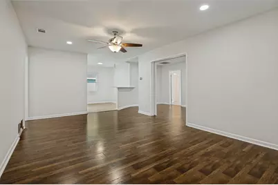 3811 Rolinda Drive, Dallas, TX 75211 - Photo 7