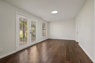 3811 Rolinda Drive, Dallas, TX 75211 - Photo 13