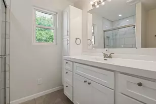 3811 Rolinda Dr, Dallas, TX 75211 - Photo 19