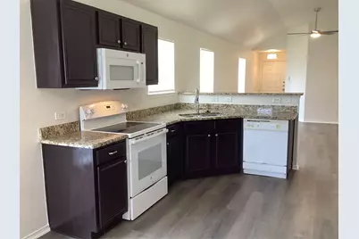 11900 Porcupine Drive, Fort Worth, TX 76244 - Photo 7