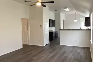 11900 Porcupine Dr, Fort Worth, TX 76244 - Photo 3