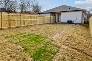613 W Elm St, Denison, TX 75020 - Photo 25