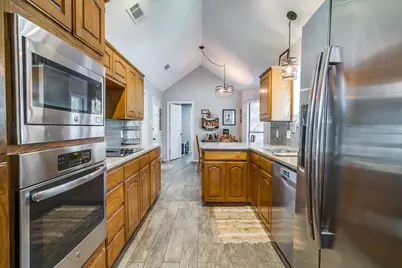 3201 John Court S, Hurst, TX 76054 - Photo 7
