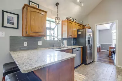 3201 John Court S, Hurst, TX 76054 - Photo 9