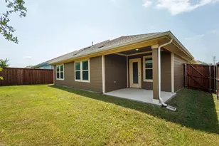 13109 Enclave Pkwy, Providence Village, TX 76227 - Photo 19