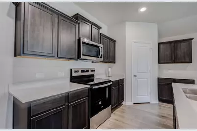 13109 Enclave Parkway, Providence Village, TX 76227 - Photo 11