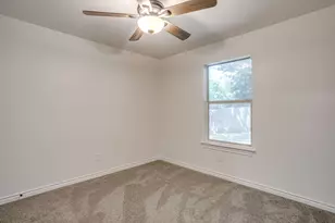 636 Cumberland Dr, Burleson, TX 76028 - Photo 17