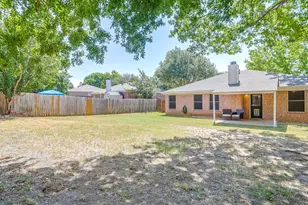 636 Cumberland Dr, Burleson, TX 76028 - Photo 37