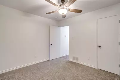 636 Cumberland Drive, Burleson, TX 76028 - Photo 29