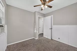 208 D St, Whitesboro, TX 76273 - Photo 15